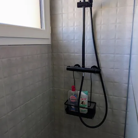 Duplex Climatisé Avec Piscine à Porticco * Grosseto-Prugna